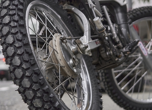 imagen moto llanatas finas